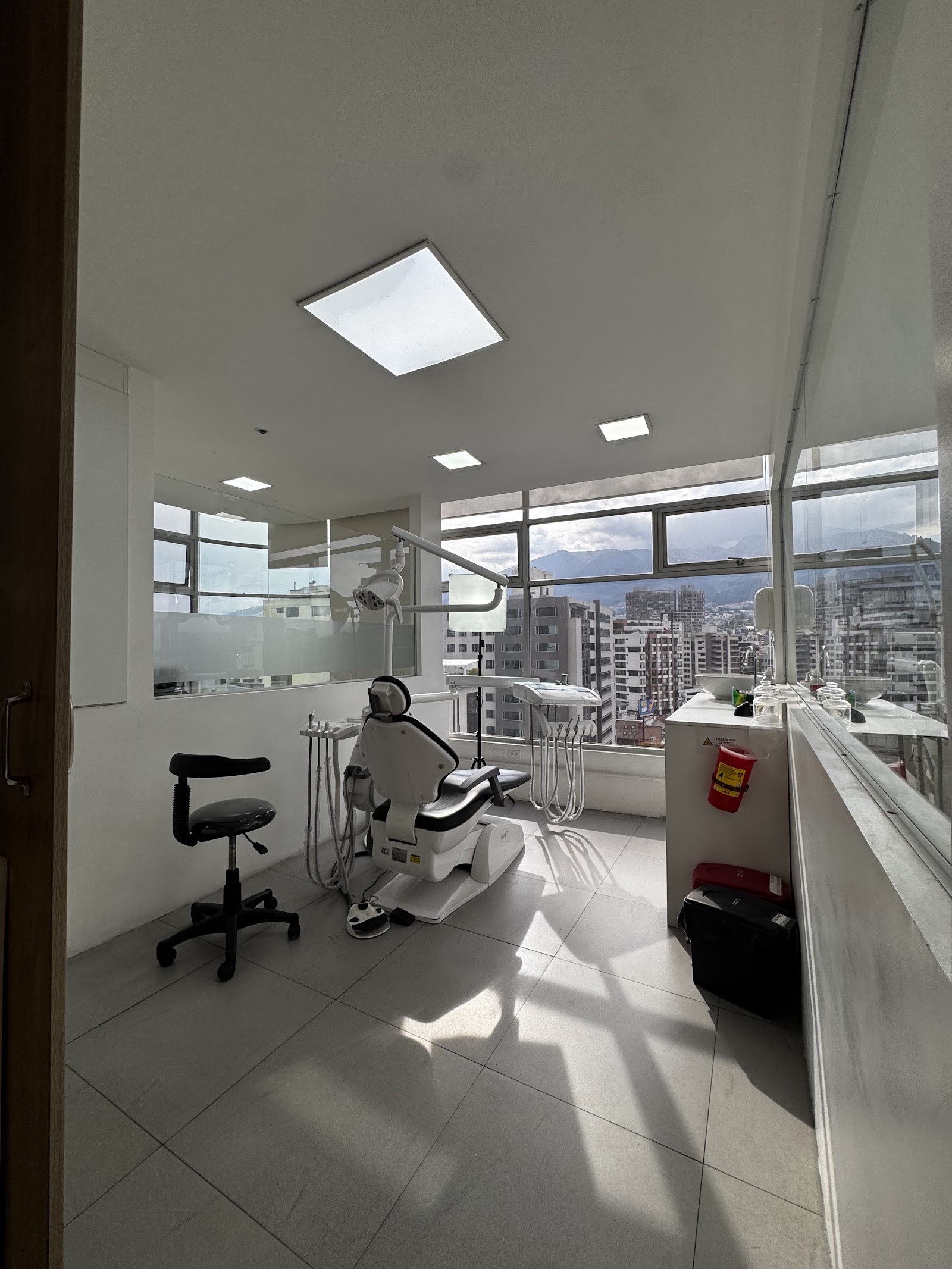 M&C Dental Group